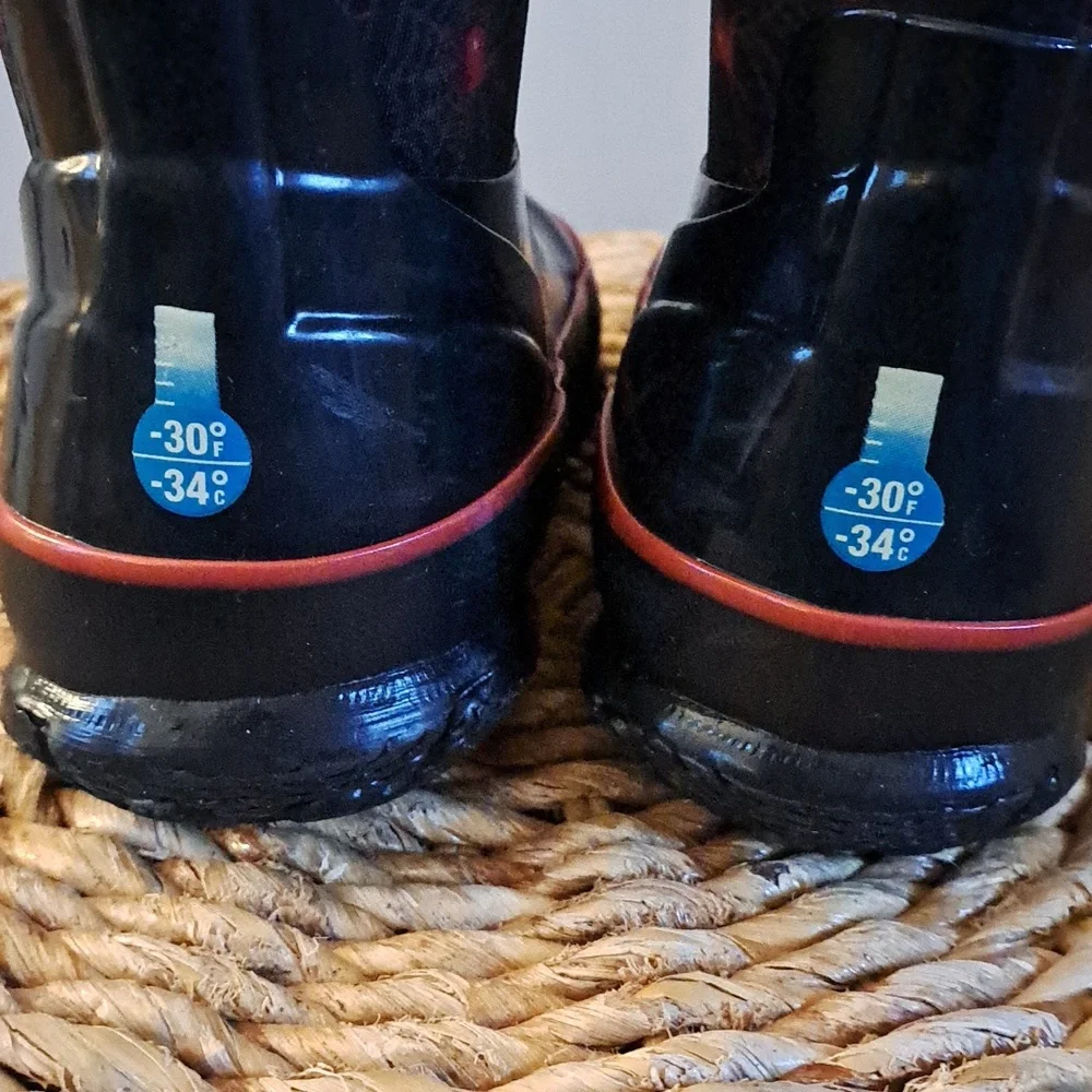 BOGS Youth Spiderweb Print Winter/Snow Waterproof/Insulated Boots S-10‎